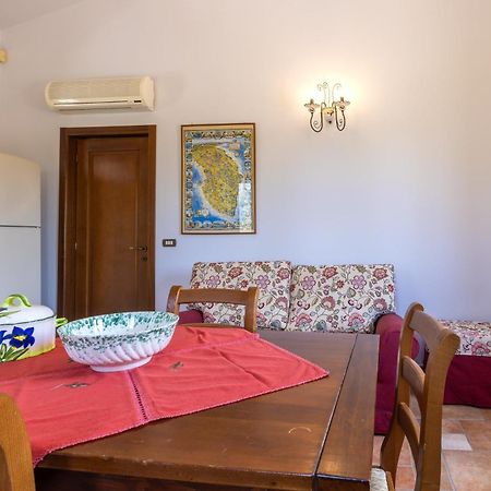 Casa Ulmi Con Piscina Bed and Breakfast Uggiano La Chiesa Εξωτερικό φωτογραφία