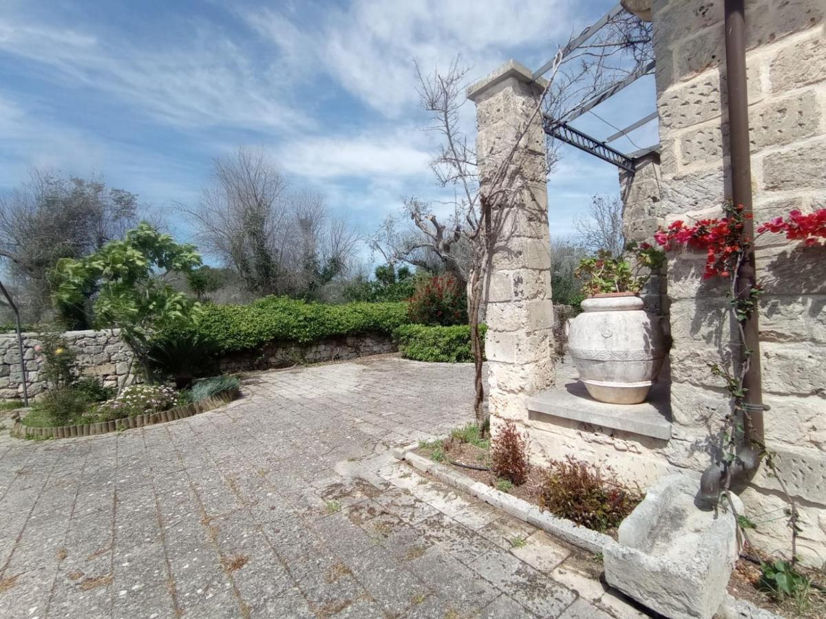 Casa Ulmi Con Piscina Bed and Breakfast Uggiano La Chiesa Εξωτερικό φωτογραφία