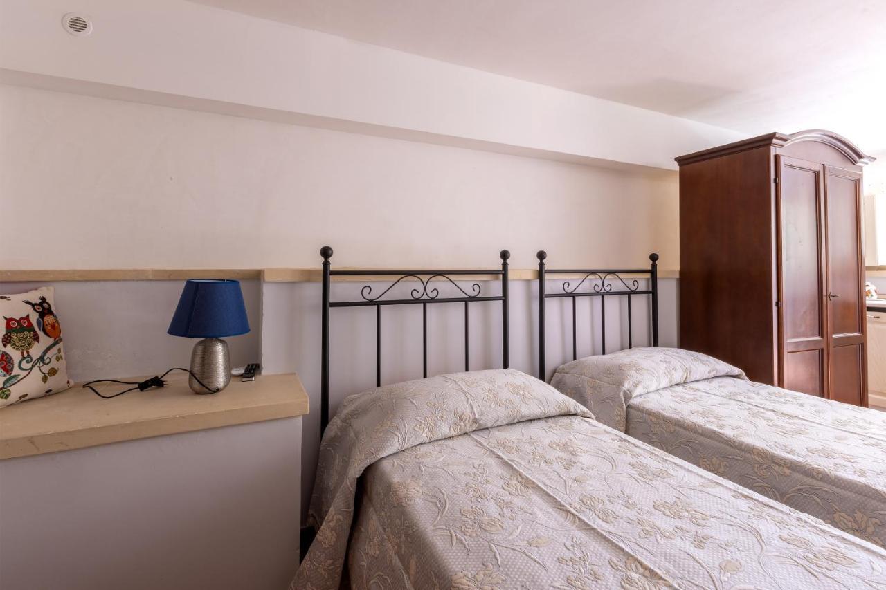 Casa Ulmi Con Piscina Bed and Breakfast Uggiano La Chiesa Εξωτερικό φωτογραφία
