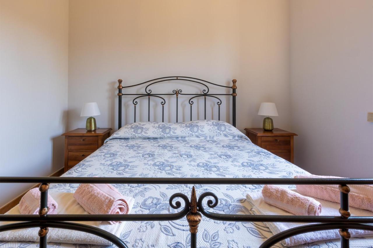 Casa Ulmi Con Piscina Bed and Breakfast Uggiano La Chiesa Εξωτερικό φωτογραφία
