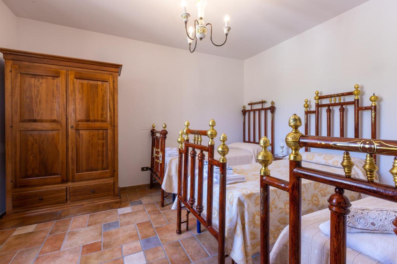 Casa Ulmi Con Piscina Bed and Breakfast Uggiano La Chiesa Εξωτερικό φωτογραφία