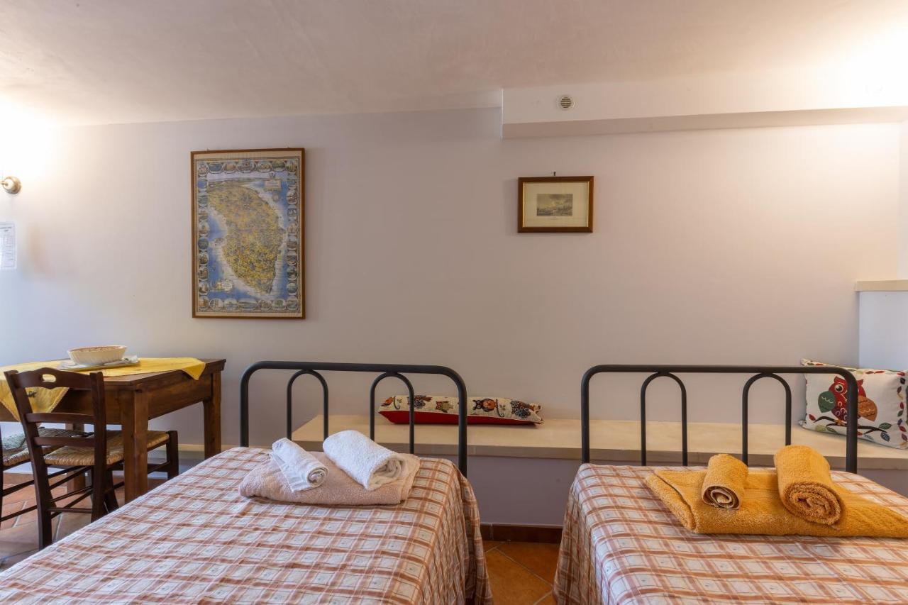 Casa Ulmi Con Piscina Bed and Breakfast Uggiano La Chiesa Εξωτερικό φωτογραφία