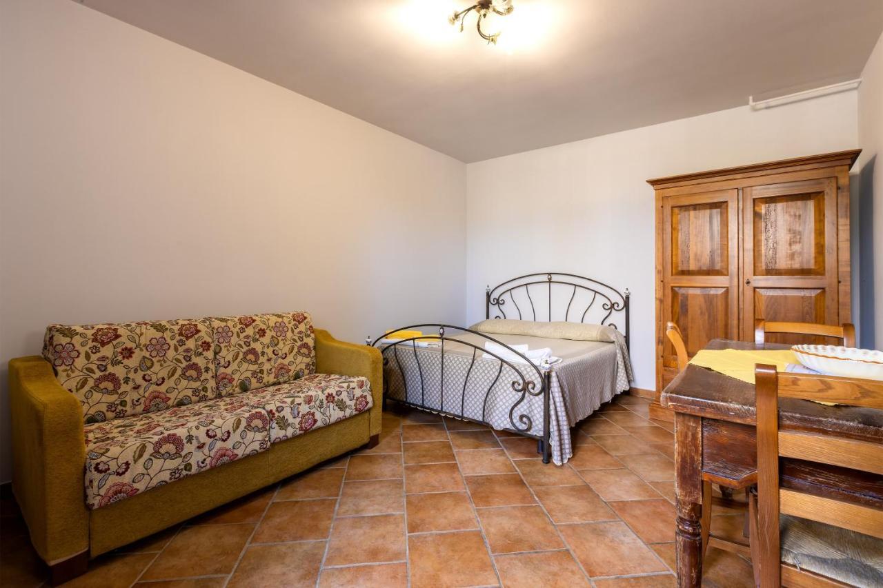 Casa Ulmi Con Piscina Bed and Breakfast Uggiano La Chiesa Εξωτερικό φωτογραφία